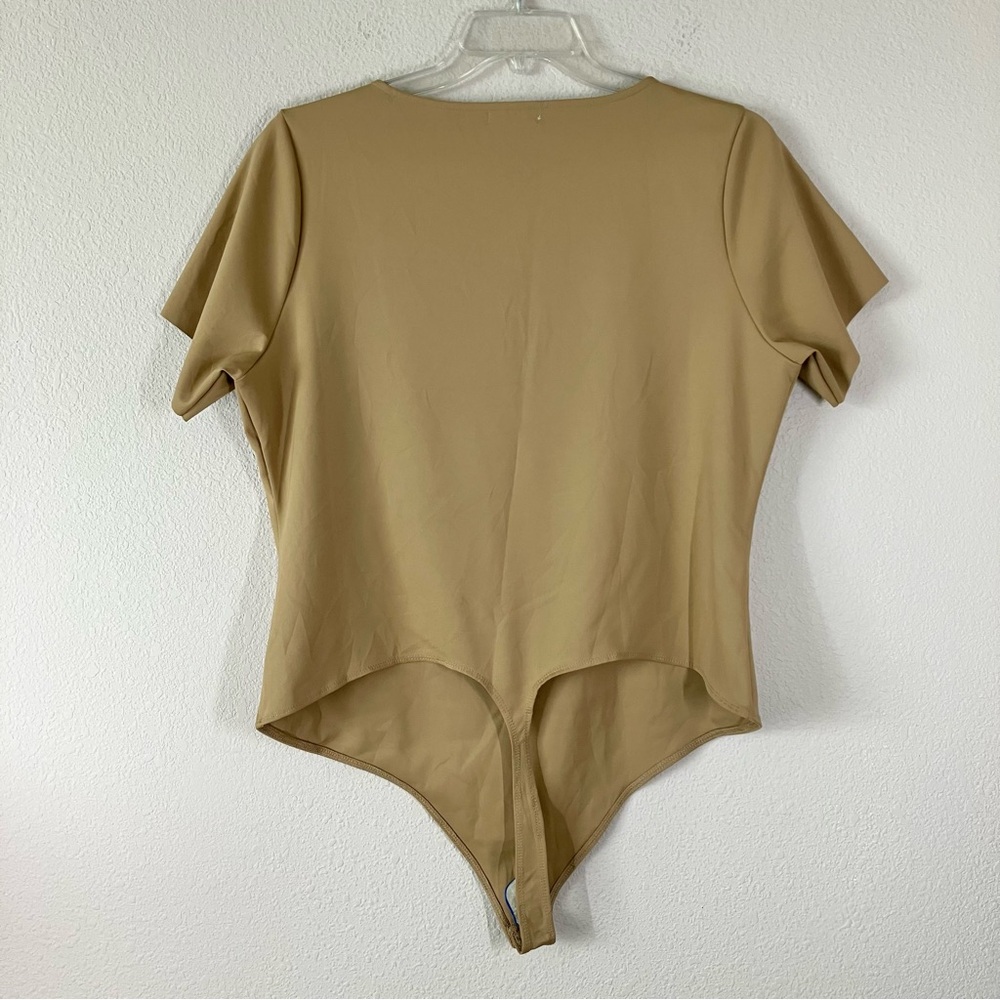 GOOD AMERICAN Scuba Square Neck Bodysuit NEW Short Sleeve Minimalist Tan 4X - Picture 12 of 14